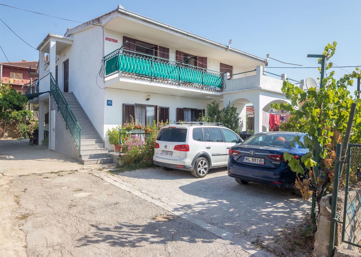 Apartment Vinka Trogir Eksteriør bilde