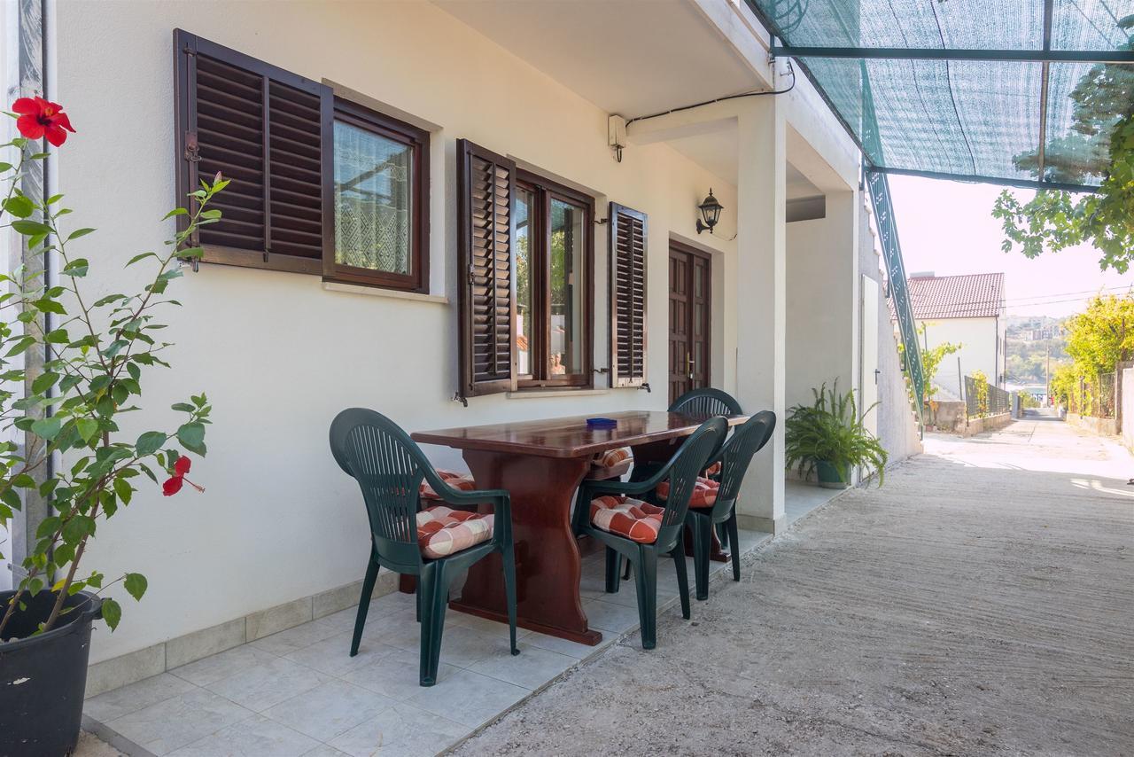 Apartment Vinka Trogir Eksteriør bilde